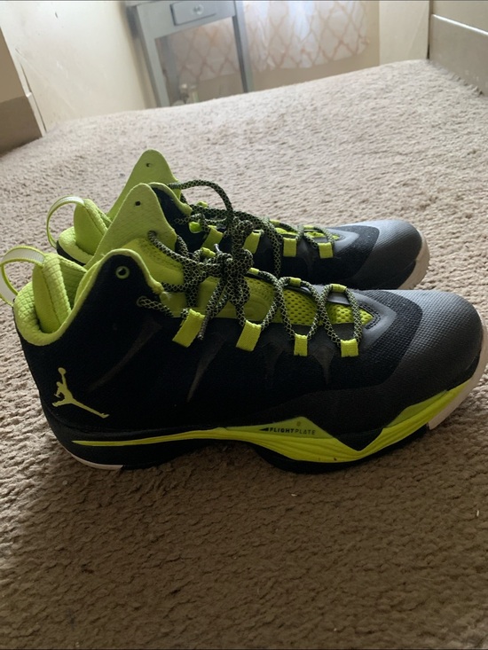 Jordan Super.Fly 2 Men’s Black and Volt High-Top Basketball Shoes main image 5
